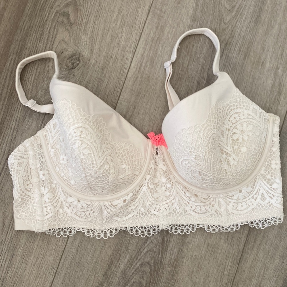 Gorgeous cream color bustier style bra